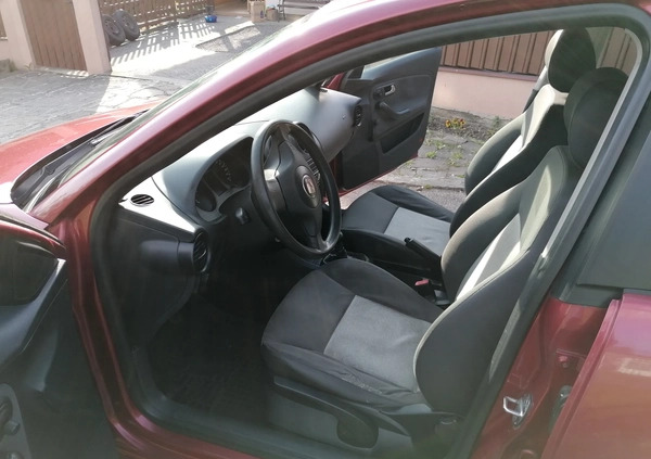 Seat Ibiza cena 4500 przebieg: 176108, rok produkcji 2005 z Brzozów małe 277